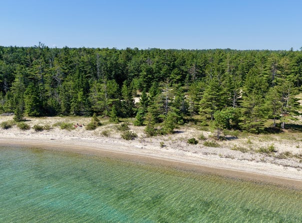 3282 EDGEWATER DRIVE, CHEBOYGAN, MI 49721