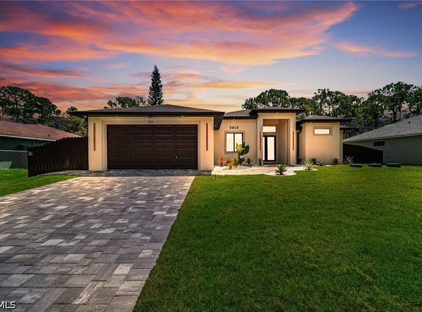 2012 Robert Avenue, Alva, FL 33920
