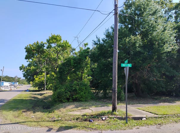 2001 30th Street lot: 1, Gulfport, MS 39501