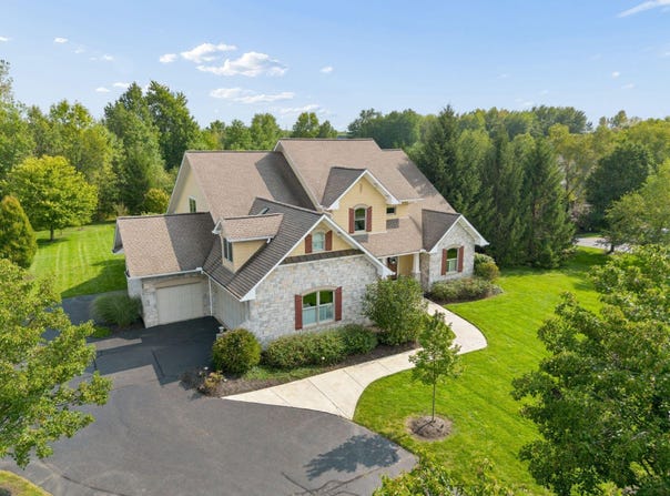 8217 Creek Hollow Road, Blacklick, OH 43004