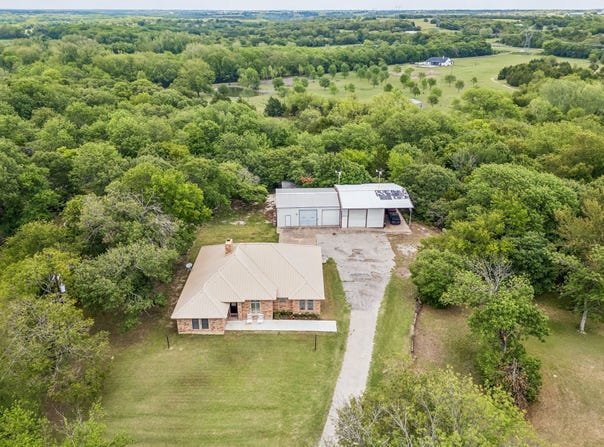 807 E State Highway 11, Tom Bean, TX 75491