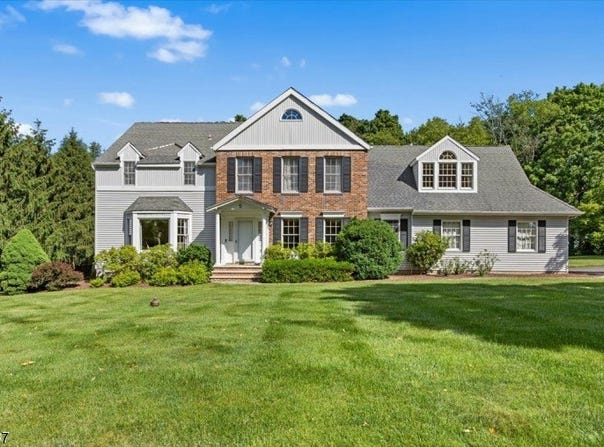 5 Cambridge Rd, Andover Twp., NJ 07848-3011