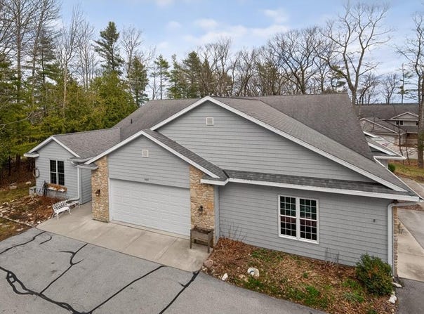 2452 Cedar Bluff Ct, Baileys Harbor, WI 54202