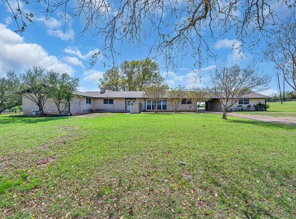 596 Saffle Road, Robinson, TX 76706
