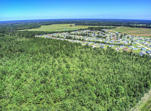 Apple Valley Rd., Loris, SC 29569