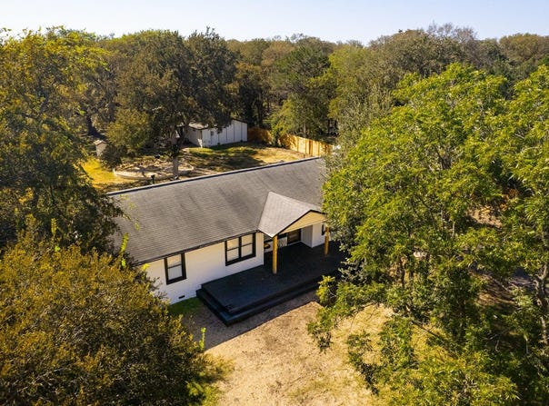 8904 Chisholm Ln, Austin, TX 78748
