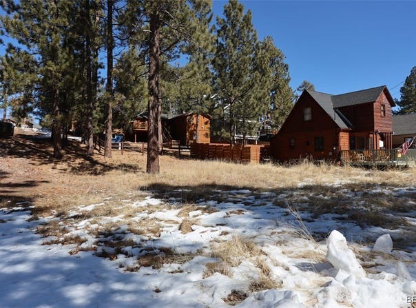 Esterly, Big Bear Lake, CA 92315