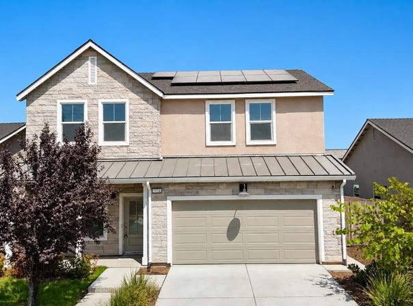 7124 W Poe Avenue, Fresno, CA 93723