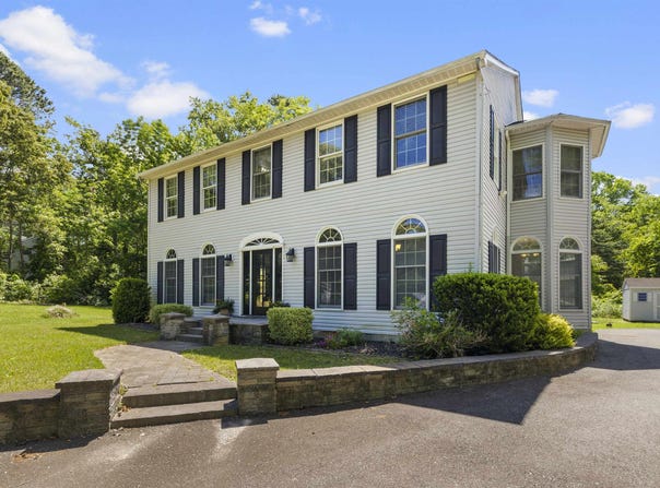 2 Moore Terrace, Cape May Court House, NJ 08210