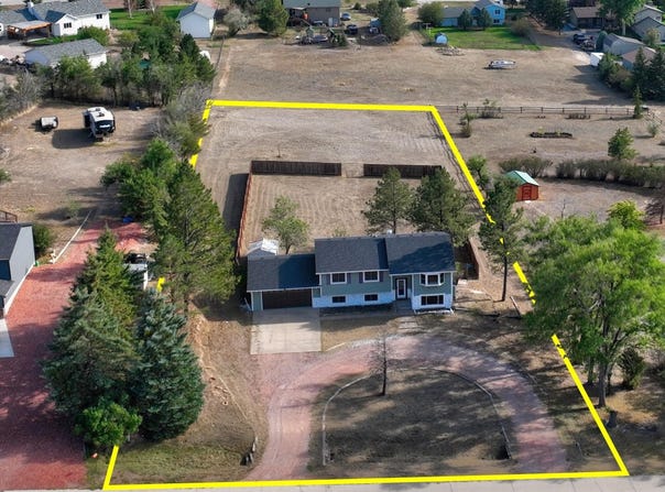 7300 Rimrock Dr, Gillette, WY 82718