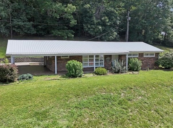 3590 KY-638, Manchester, KY 40962