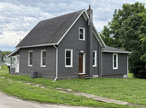 312 Main Street, Bonaparte, IA 52620
