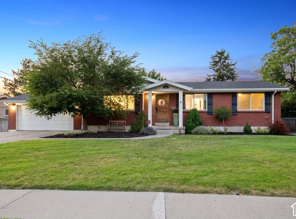 1631 E DEAUVILLE Ave, Murray, UT 84121