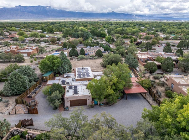 23 Sagebrush Circle, Corrales, NM 87048