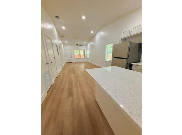 7020 SW 45TH Avenue, GAINESVILLE, FL 32608