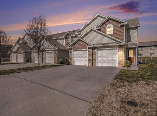 254 Pointe Lane, Raymore, MO 64083
