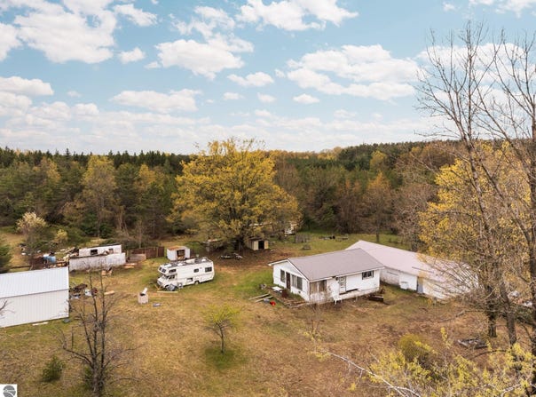 960 E 32 Road, Boon, MI 49618