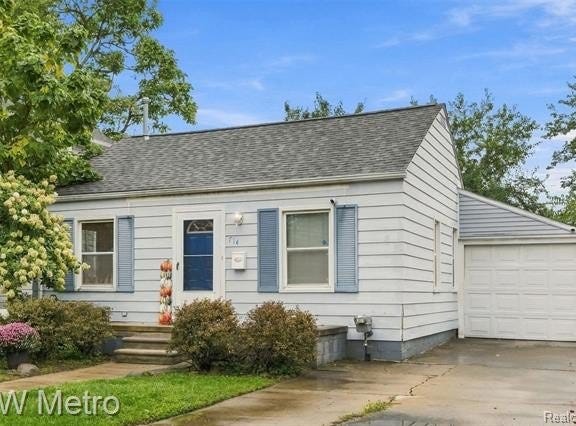 714 Devillen Avenue, Royal Oak, MI 48073