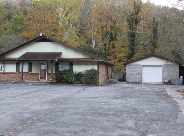 632 Point Mountain Road, Webster Springs, WV 26288-1230