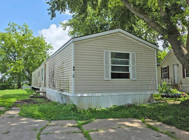 2404 N 8th St, Red Oak, IA 51566