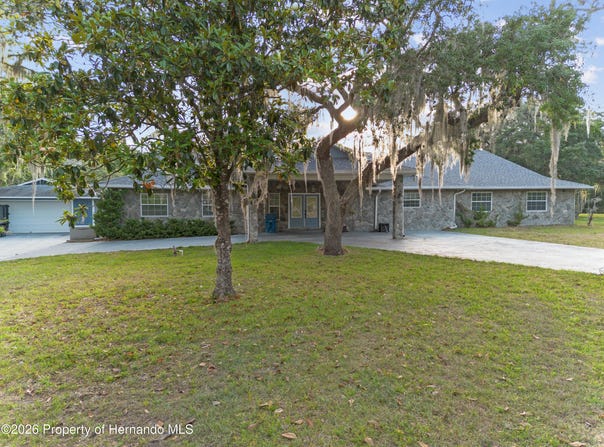 7351 Castleberry Drive, Webster, FL 33597