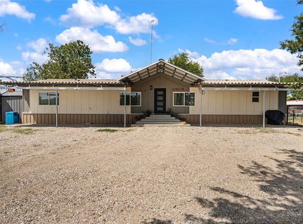 6520 Golinda Drive, Lorena, TX 76655