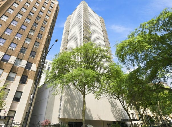 1230 N State Parkway, Chicago, IL 60610
