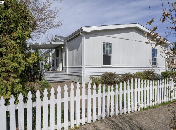 538 LOCHAVEN Ave, Springfield, OR 97477