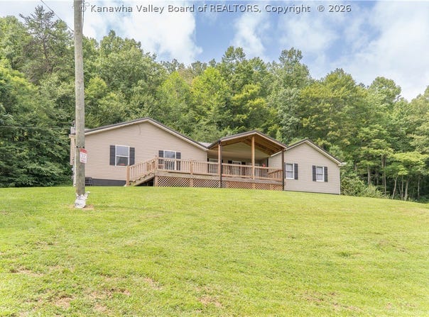 190 Bomont Road, Bomont, WV 25030