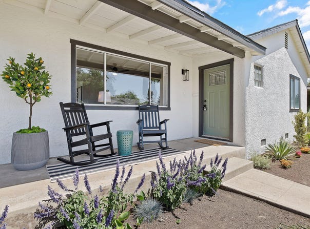 301 Lenox Avenue, Exeter, CA 93221
