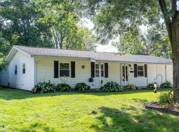 1108 Frank Drive, Champaign, IL 61821