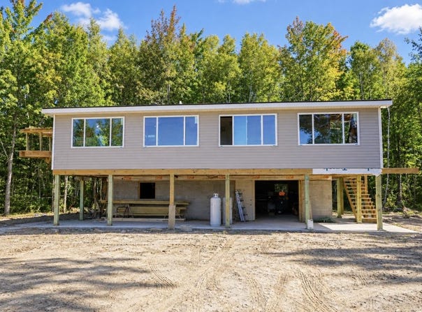 657 Main Road, Greenbush, ME 04418