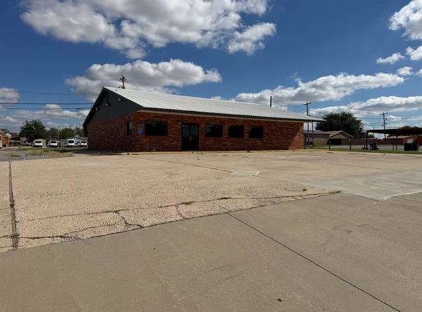 106 S Main St, Seiling, OK 73663
