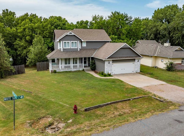 500 W White Tail St, Derby, KS 67037-2560