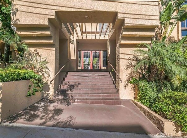 970 Palm, West Hollywood, CA 90069