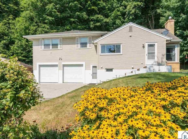 48186 Old River Bluff Road, St. Peter, MN 56082