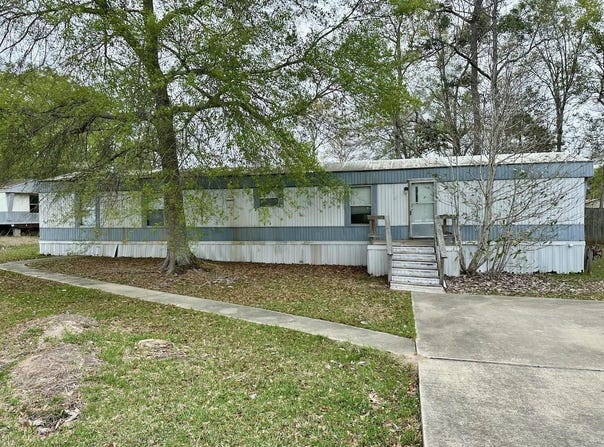 112 Blueridge Dr., Silsbee, TX 77656