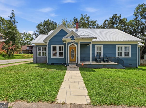 334 E Tugalo Street, Toccoa, GA 30577