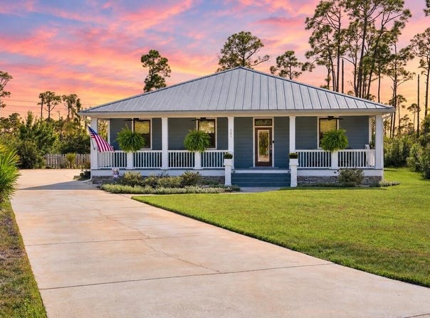 207 Stingray Ln, Port St. Joe, FL 32456