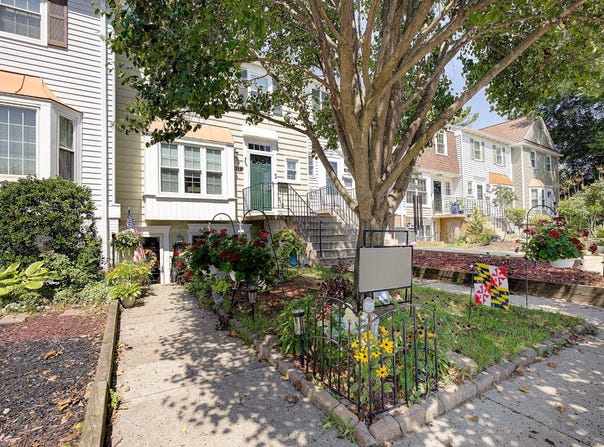 1416 HARWICK Court, CROFTON, MD 21114