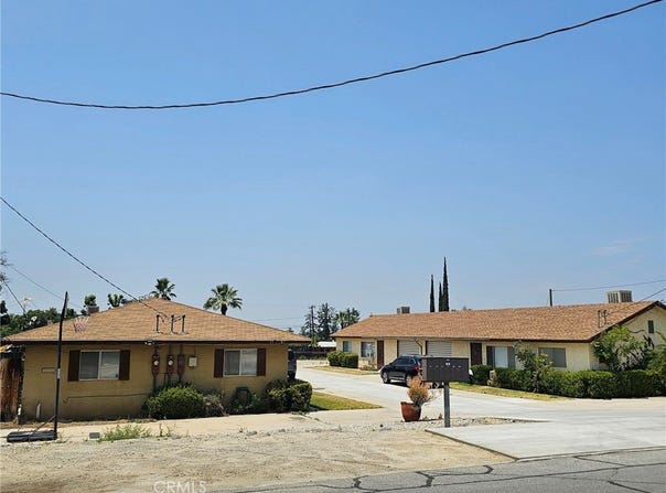 1381 Malachite, Mentone, CA 92359