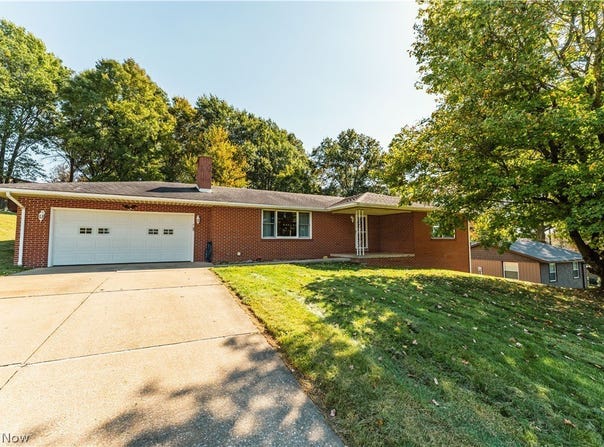 383 Bahler Street SW, Sugarcreek, OH 44681