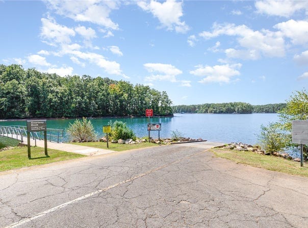 651 Sequoia Trail, Westminster, SC 29693