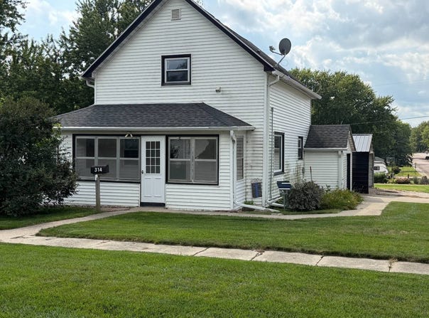 314 Walnut, Early, IA 50535