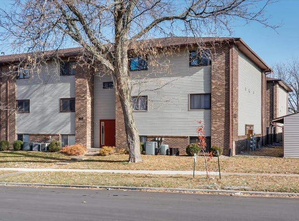 1920 Tracy Drive, Bloomington, IL 61704