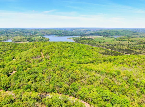 65 Deerfoot Trail, Cape Fair, MO 65624