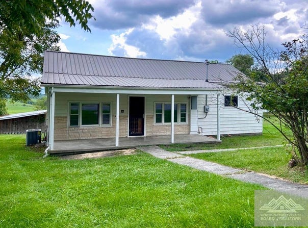 2972 ORCHARD RD, BALLARD, WV 24918