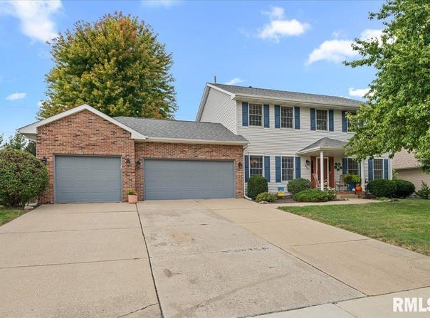 417 Silver Spring Drive, Springfield, IL 62702