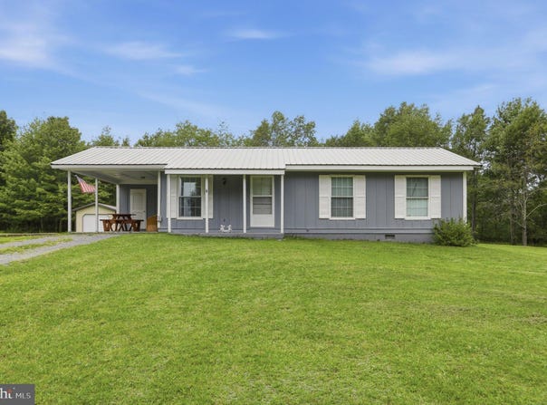 114 CHERRY RIDGE Road, MOUNT STORM, WV 26739