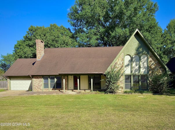 47 Robinhood Circle, Columbus, MS 39705